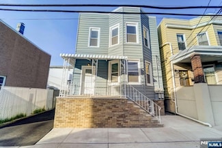 170 Front St Unit 2, Secaucus, NJ 07094