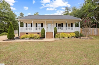 206 N Hodgens Cir, Travelers Rest, SC 29690