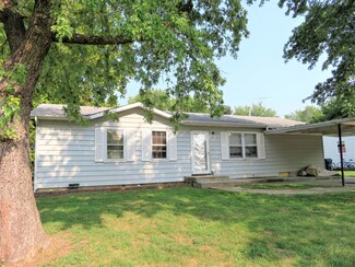 812 Park Ave, Tipton, MO 65081