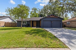 5006 Rockland Dr, Pearland, TX 77584