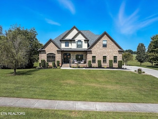 1308 Rippling Waters Cir, Sevierville, TN 37876