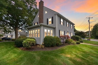 261 Wilson Ave, Rumford, RI 02916