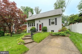 5517 Huntington Pkwy, Bethesda, MD 20814