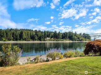 6341 NE Balzow Rd, Suquamish, WA 98392