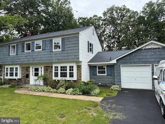 12241 Shadetree Ln, Laurel, MD 20708