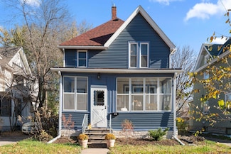 378 Osceola Ave S, Saint Paul, MN 55102