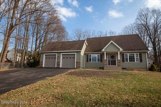 2756 Brookview Rd, Castleton On Hudson, NY 12033