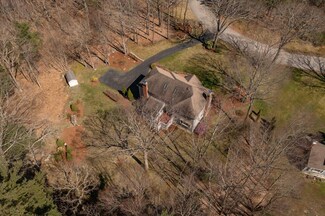 17 Rockrimmon Rd, North Hampton, NH 03862