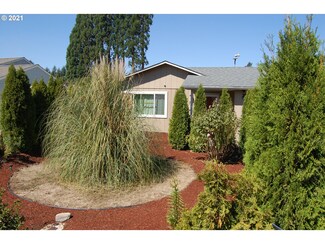 3541 Concord St, Eugene, OR 97402