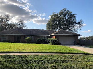 2507 Beachwood Ln, Valrico, FL 33596