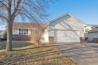 1480 Spinnaker Rd, Waconia, MN 55387