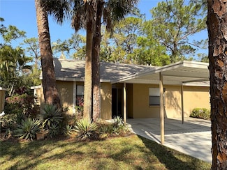 4933 Village Gardens Dr Unit 211, Sarasota, FL 34234