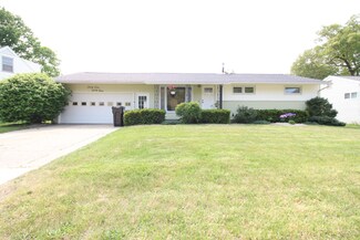 4549 Westgate Ave NW, Comstock Park, MI 49321