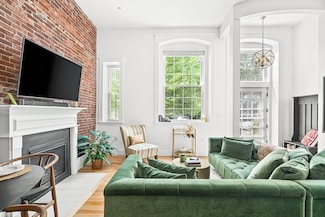 52 Sanborn St Unit 1, Reading, MA 01867