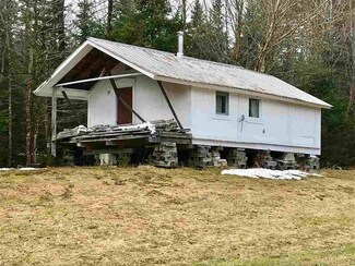 22 Crawford Rd, Clarksville, NH 03592