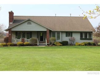 8461 Chestnut Ridge Rd, Gasport, NY 14067