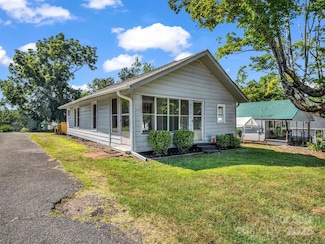 149 Wisconsin St, Spindale, NC 28160