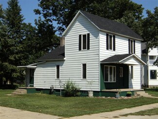 939 E Wilcox Ave, White Cloud, MI 49349