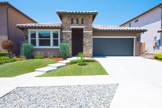 1826 E Green Sage Ave, Fresno, CA 93730