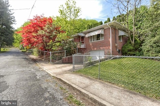 1500 Spruce St, Ashland, PA 17921