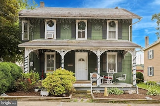 28 Elizabeth St, Christiana, PA 17509