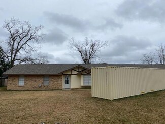 285 Bronco Cir, Lake Charles, LA 70611
