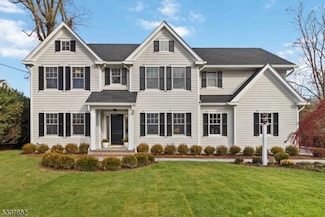 206 Longwood Ave, Chatham, NJ 07928