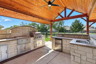 2839 Terrosa Dr, Grand Prairie, TX 75054