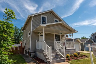 306 W Fountain St, Dodgeville, WI 53533