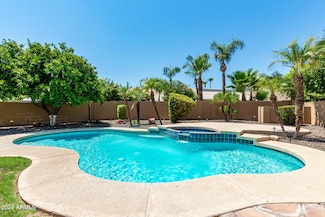 926 W Grand Caymen Dr, Gilbert, AZ 85233