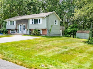 19 Derryfield Rd, Derry, NH 03038