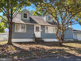 824 Philadelphia Ave, National Park, NJ 08063
