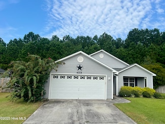 4015 W T Whitehead Dr, Jacksonville, NC 28546