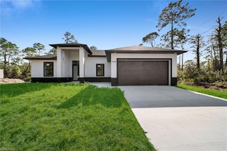300 W 11th St, Lehigh Acres, FL 33972