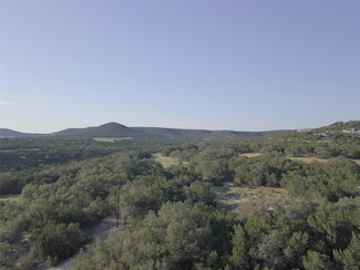 8205 Cactus Bend Cove, Lago Vista, TX 78645