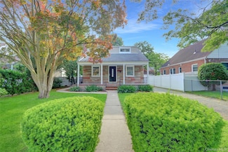 1459 Prince St, North Baldwin, NY 11510