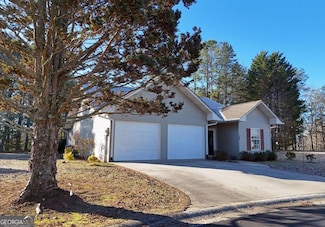 31 Westward Ln, Blue Ridge, GA 30513