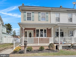 211 Railroad St, Delano, PA 18220