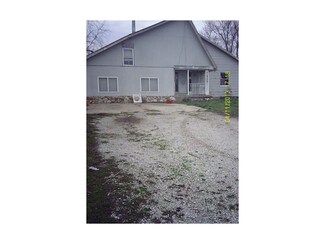 864 SW 461st Rd, Chilhowee, MO 64733