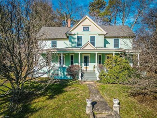 4041 Granger Rd, Akron, OH 44333