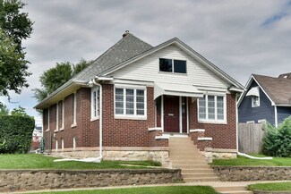 805 Elizabeth St, Joliet, IL 60435