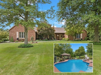 303 Biscayne Estates Dr, Belleville, IL 62221