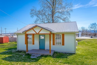 1105 Elm Ave, South Pittsburg, TN 37380