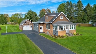 4895 Bear Rd, Liverpool, NY 13088