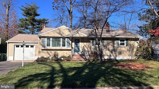 49 Good Luck St, Edison, NJ 08820