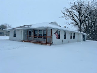 1743 Fountainbleu Dr, Worden, IL 62097