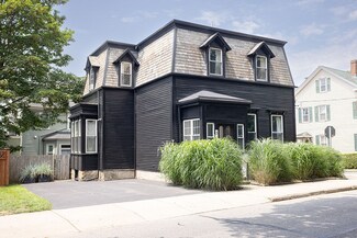 519 Spring St, Newport, RI 02840