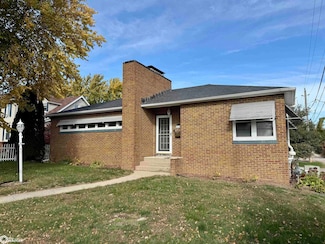 318 W 13th St, Carroll, IA 51401