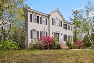 39 Windsor Blvd, Londonderry, NH 03053