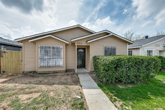9912 Hustead St, Dallas, TX 75217